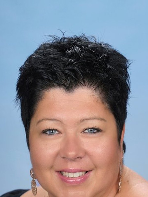 Porträt von Carina Dinhof