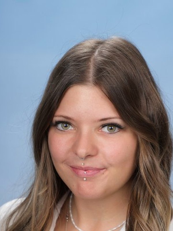 Porträt von Jeannine Mürner